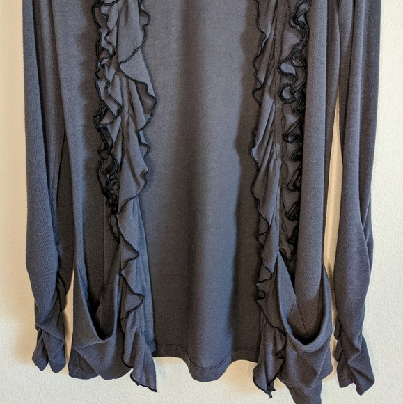 Studio Y Cardigan - Picture 12 of 14